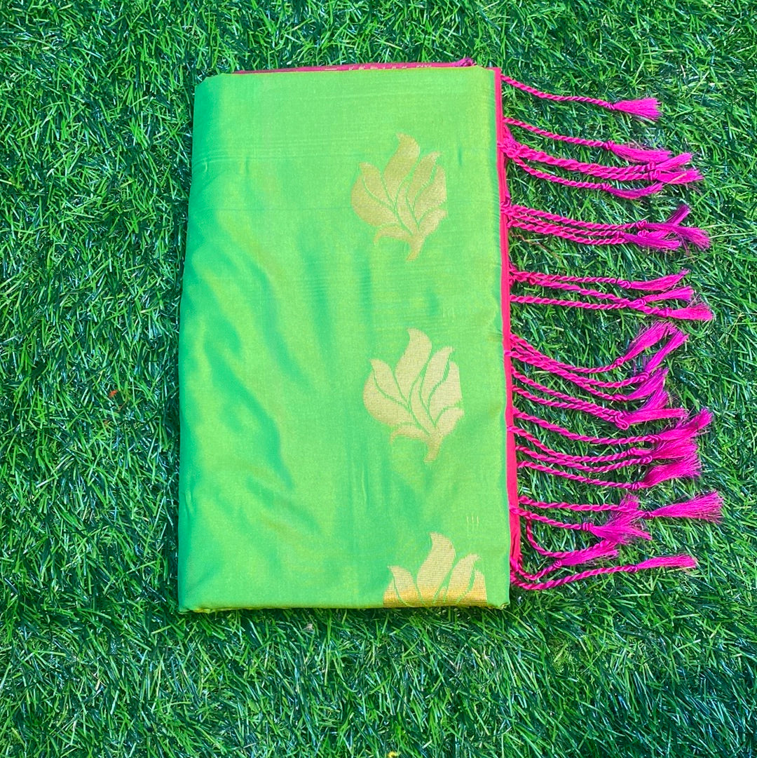 Kanjivaram Tissue Border Soft Silk Sarees (Green and Pink Colour)