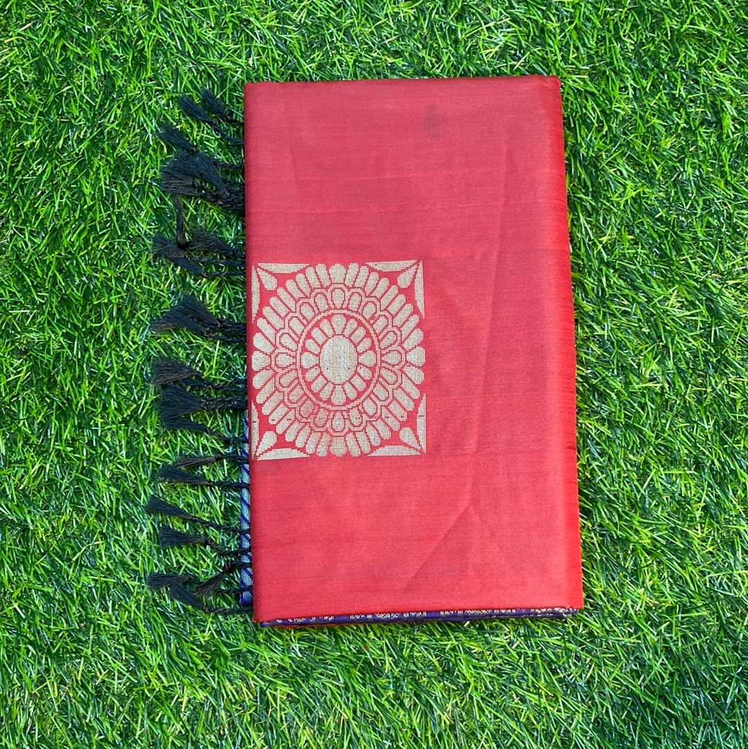 Kanjivaram Tissue Border Soft Silk Sarees (Rust and Navy Blue Colour)