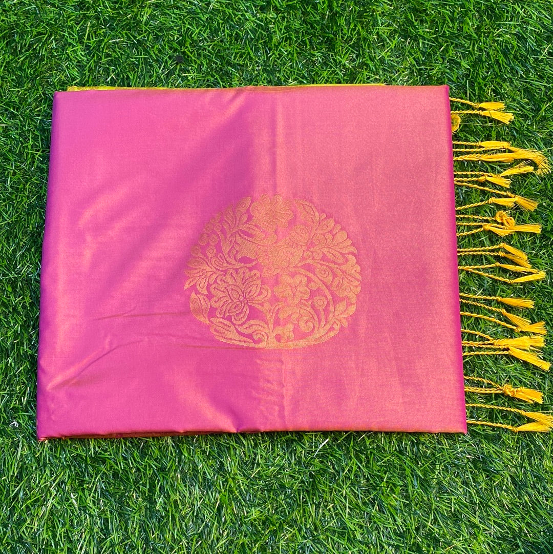Kanjivaram Tissue Border Soft Silk Sarees (Pink and Green Colour)