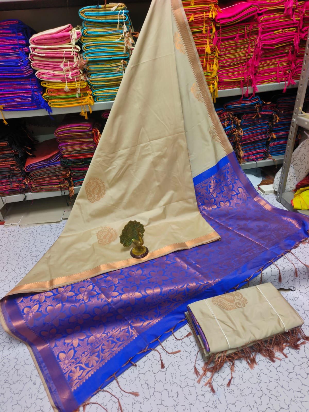 Kanjivaram Tissue Border Soft Silk Sarees (Off white and Blue)
