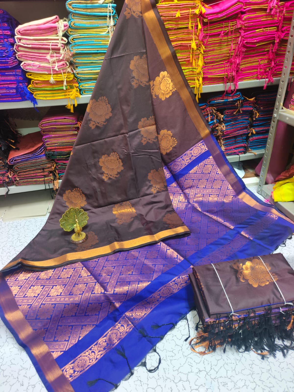 Kanjivaram Tissue Border Soft Silk Sarees (Dark Brown and Blue)