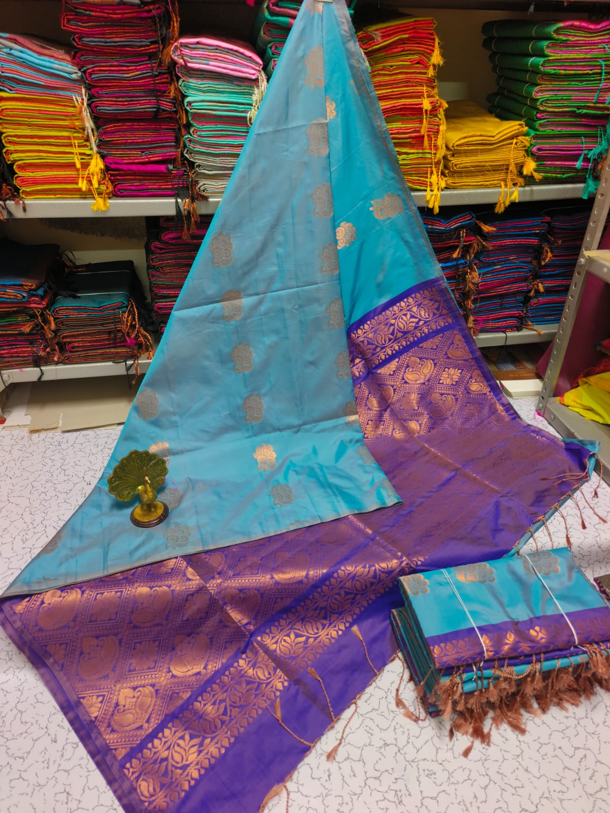 Kanjivaram Tissue Border Soft Silk Sarees (Sea Blue and Blue)