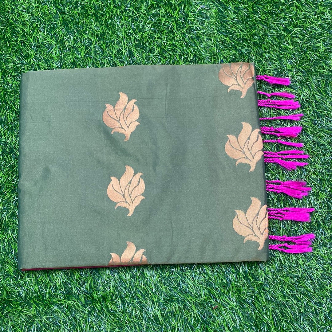 Kanjivaram Tissue Border Soft Silk Sarees (Green and Pink Colour)