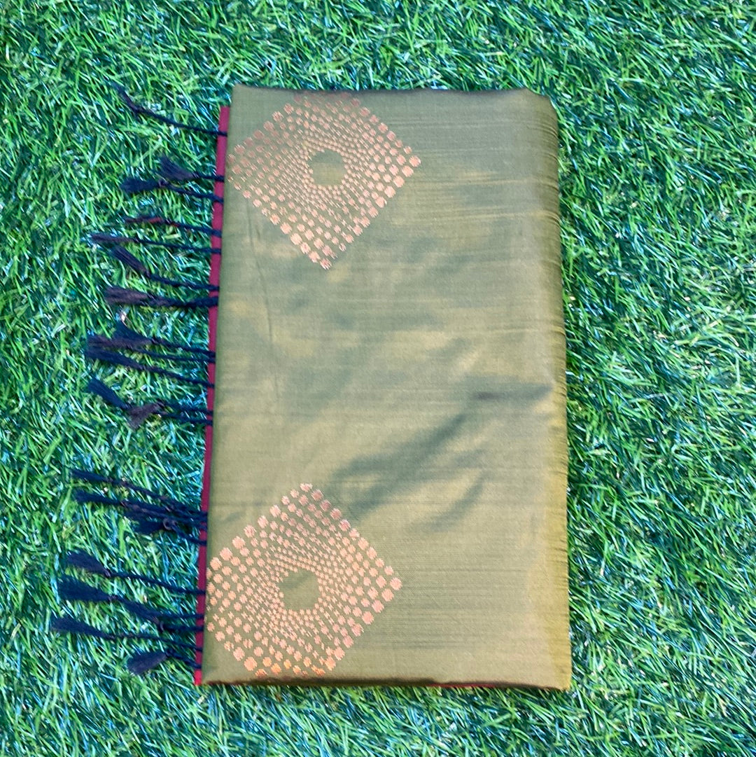 Kanjivaram Tissue Border Soft Silk Sarees (Mehandi Green and Maroon Colour)