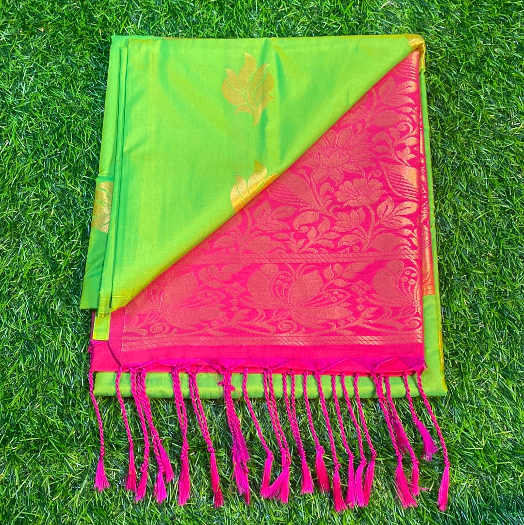 Kanjivaram Tissue Border Soft Silk Sarees (Green and Pink Colour)