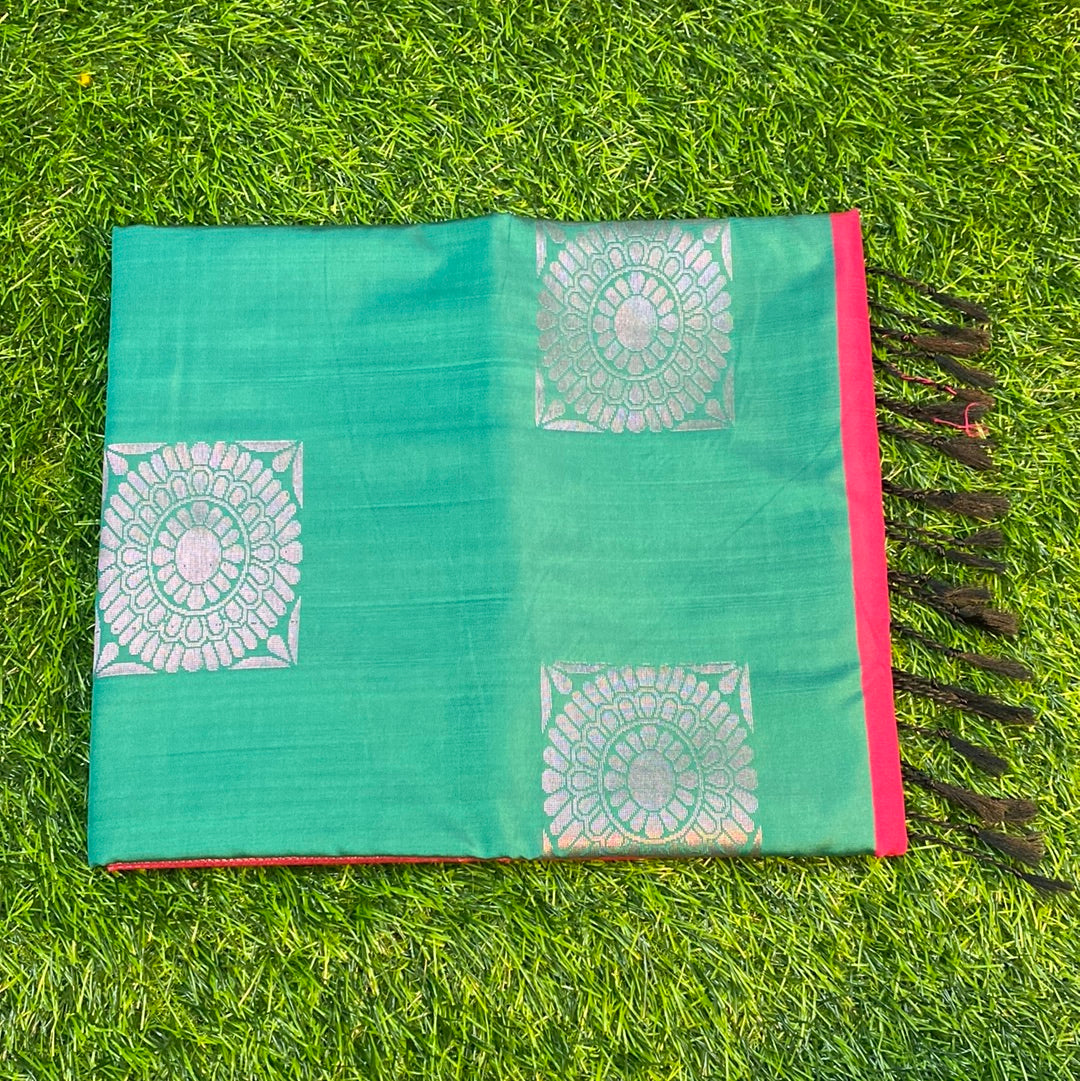 Kanjivaram Tissue Border Soft Silk Sarees (Pink and Sea Green Colour)