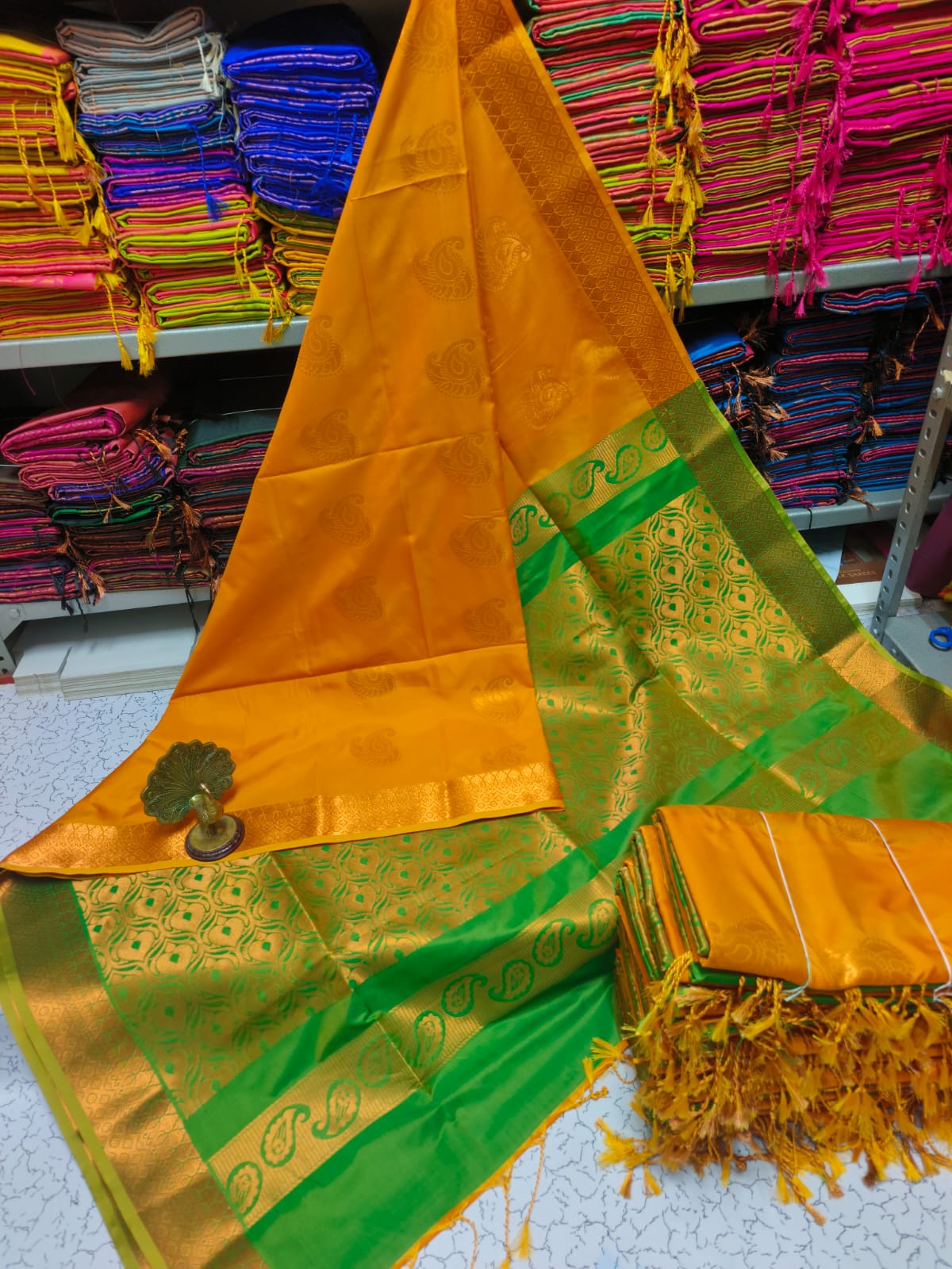Kanjivaram Tissue Border Soft Silk Sarees (Orange and Green)