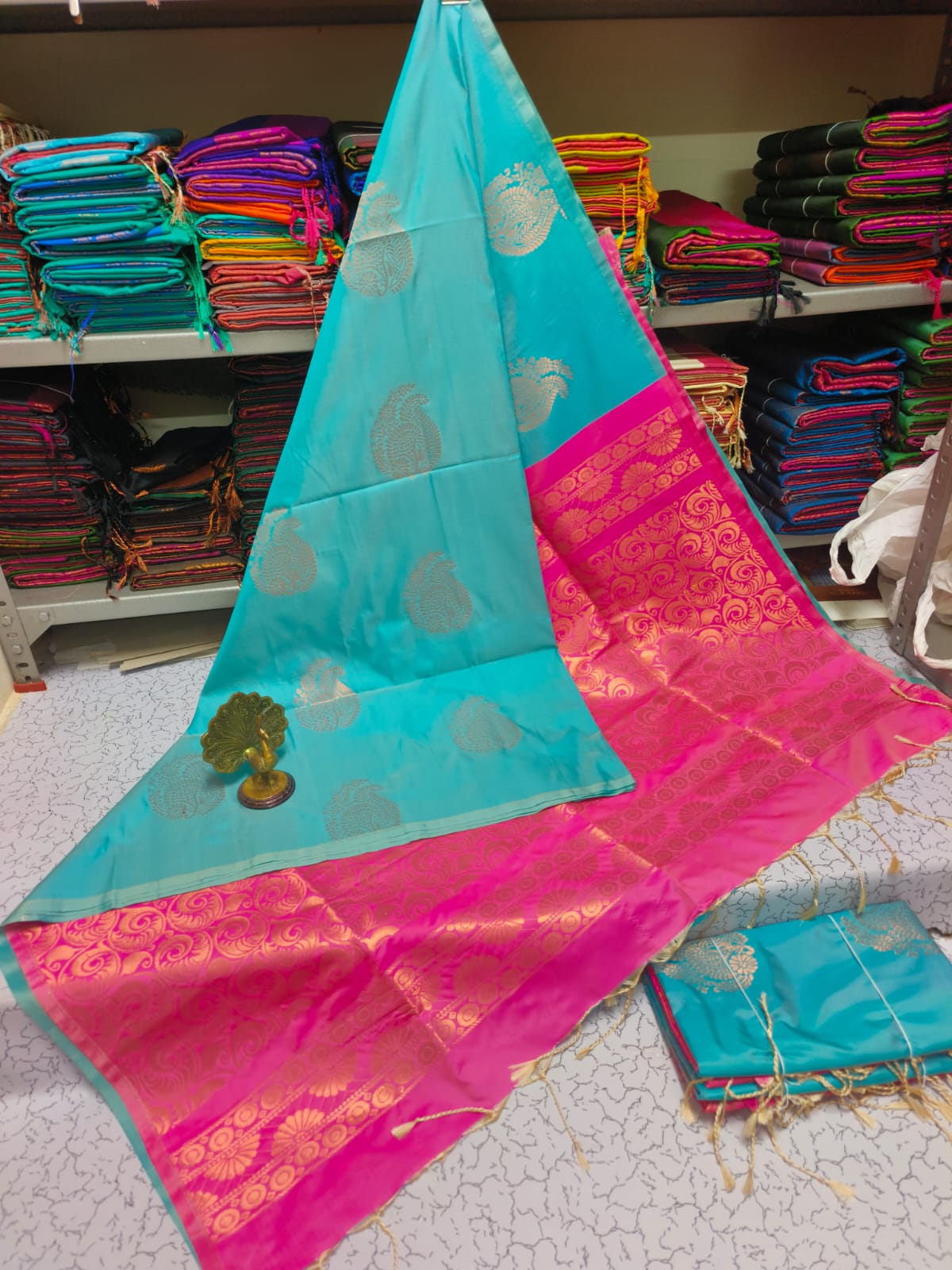 Kanjivaram Tissue Border Soft Silk Saree (Sky Blue and Pink Colour)