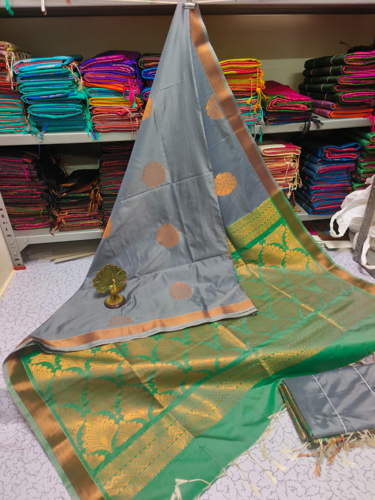 Kanjivaram Tissue Border Soft Silk Saree (Grey and Sea Green)