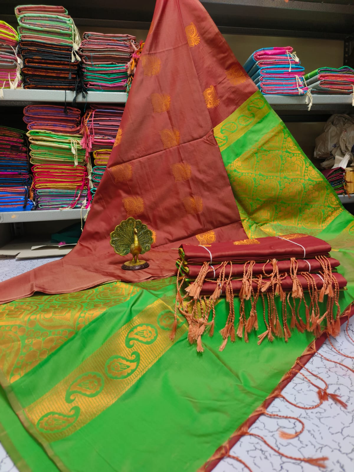 Kanjivaram Tissue Border Soft Silk Sarees (Brown and Green)