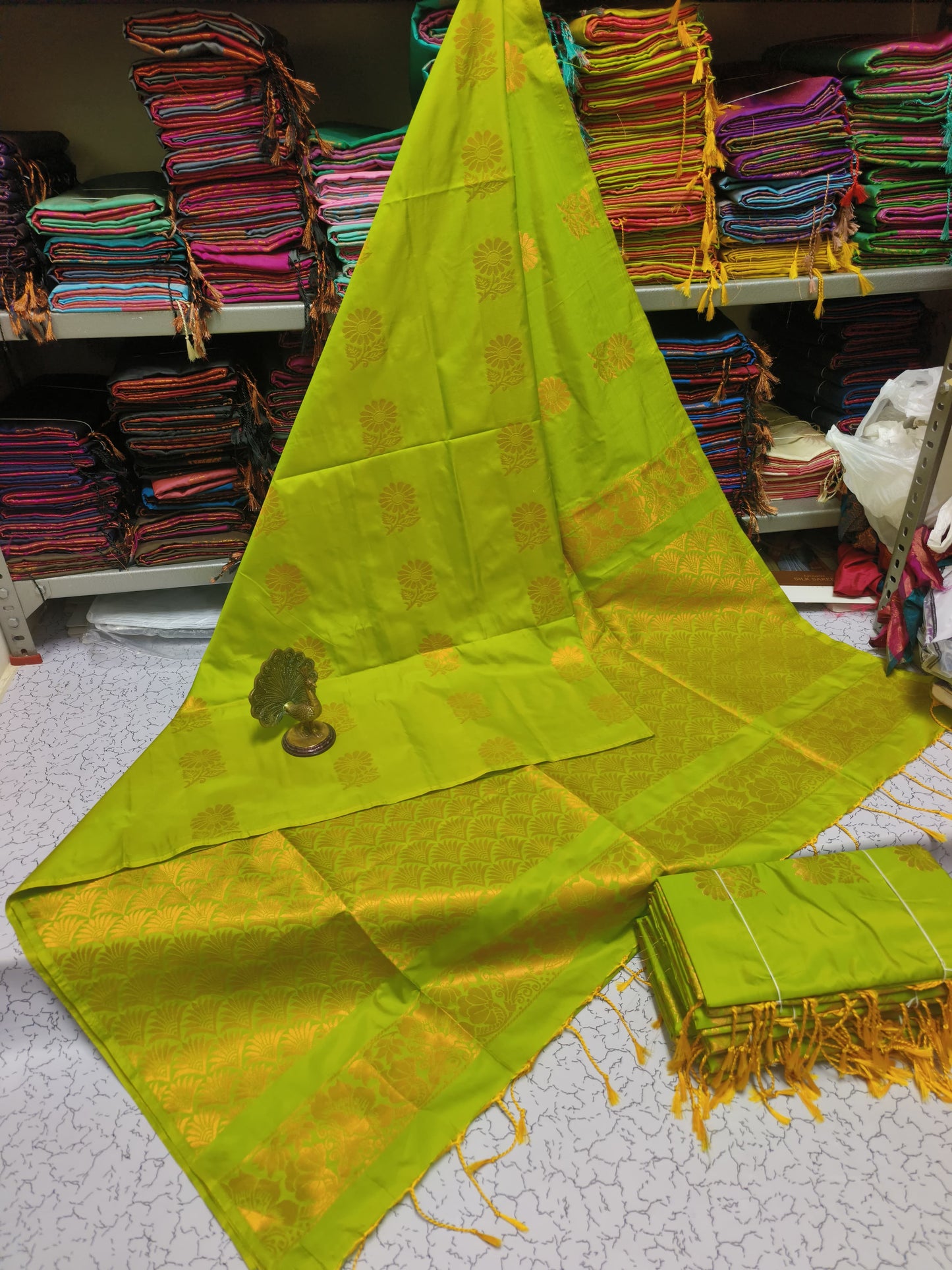 Kanjivaram Silk Sarees (Parrot Green)