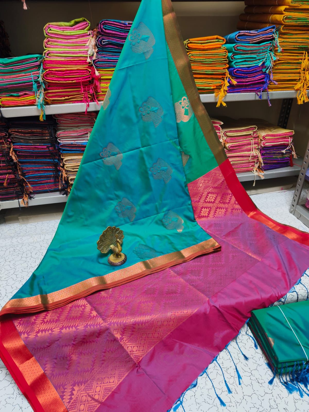 Kanjivaram Tissue Border Soft Silk Sarees (Blue and Pink)