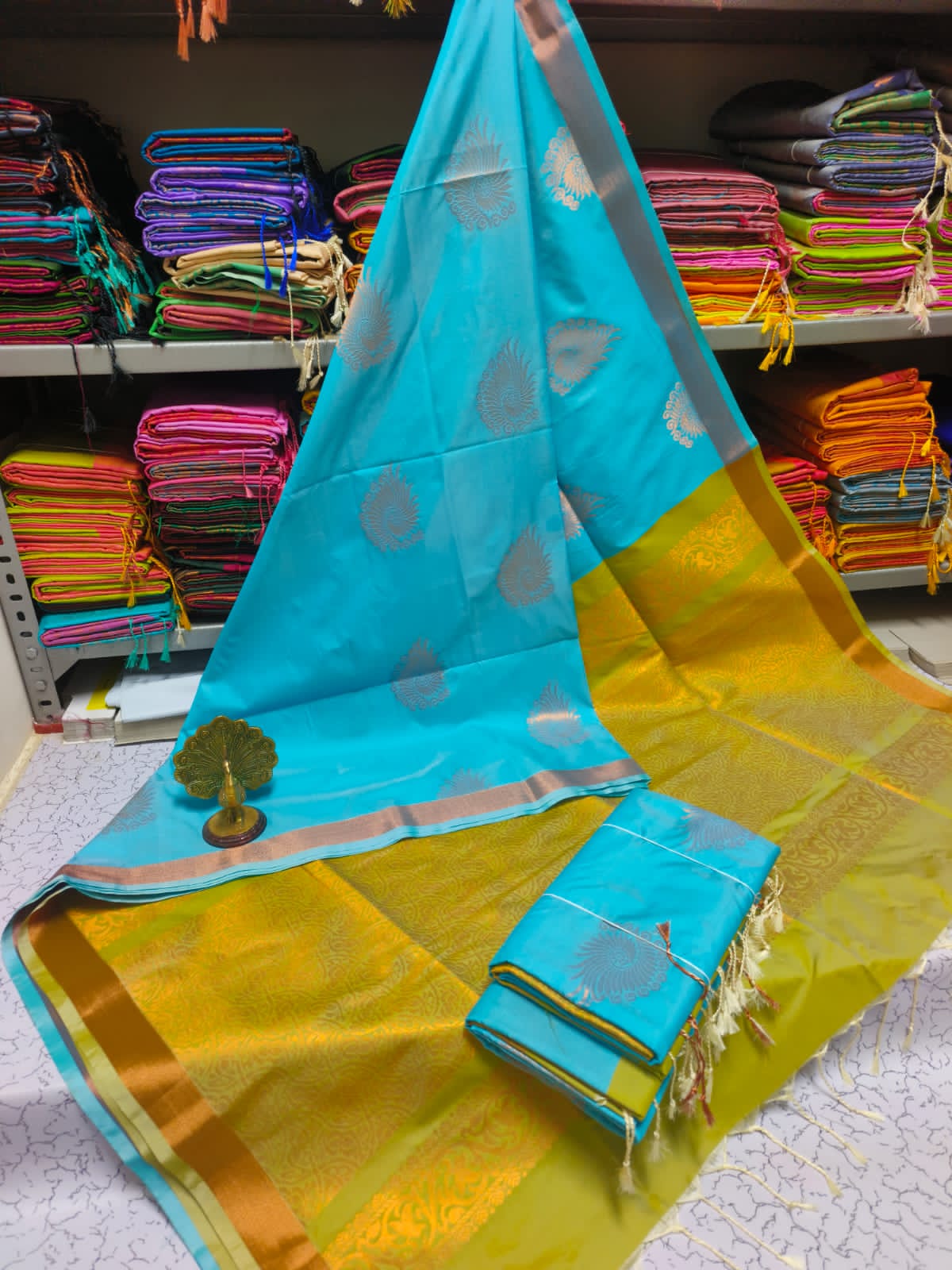 Kanjivaram Tissue Border Soft Silk Sarees (blue and Green Color)