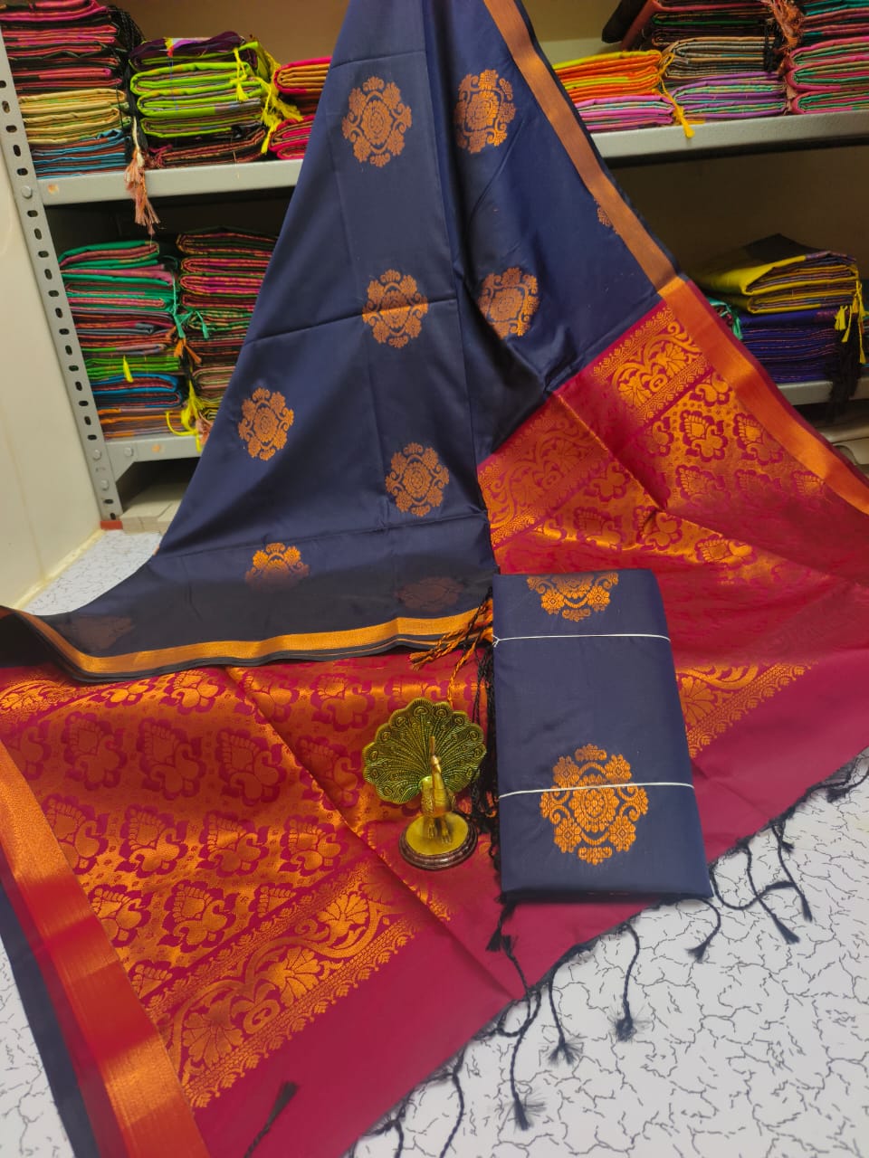 Kanjivaram Tissue Border Soft Silk Sarees (Blue and Red Color)