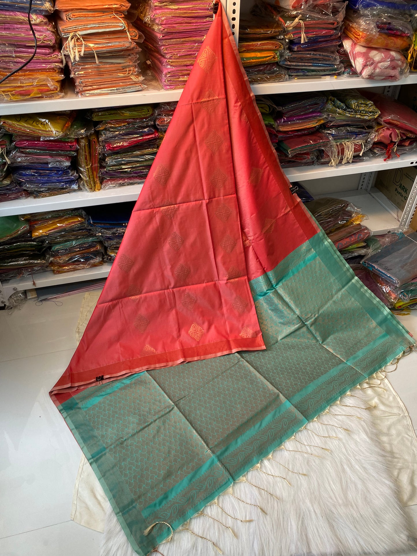 Kanjivaram Tissue Border Soft Silk Sarees (Peach & Aqua Green)