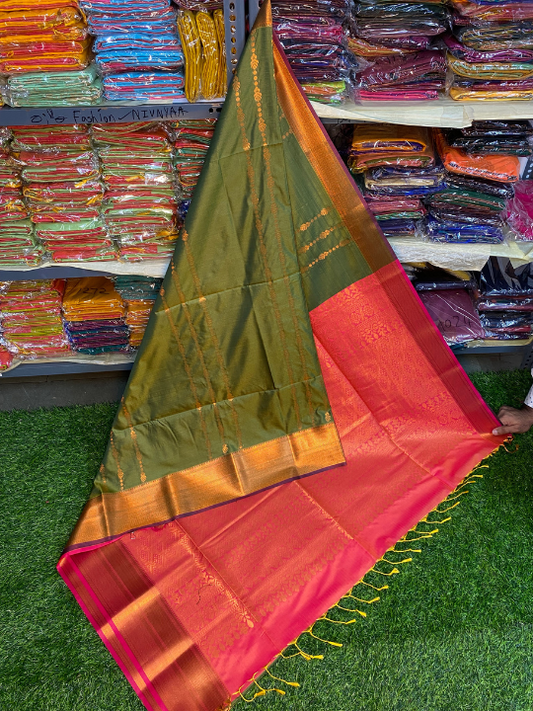 Kanjivaram Tissue Border Soft Silk Saree (Green & Pink)