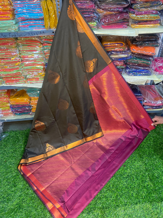 Kanjivaram Tissue Border Soft Silk Saree (Mehndi Green & Purple)