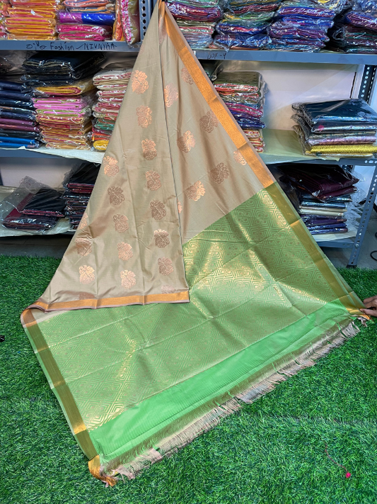 Kanjivaram Tissue Border Soft Silk Saree (Cream & Green) (1.5 inch Border)