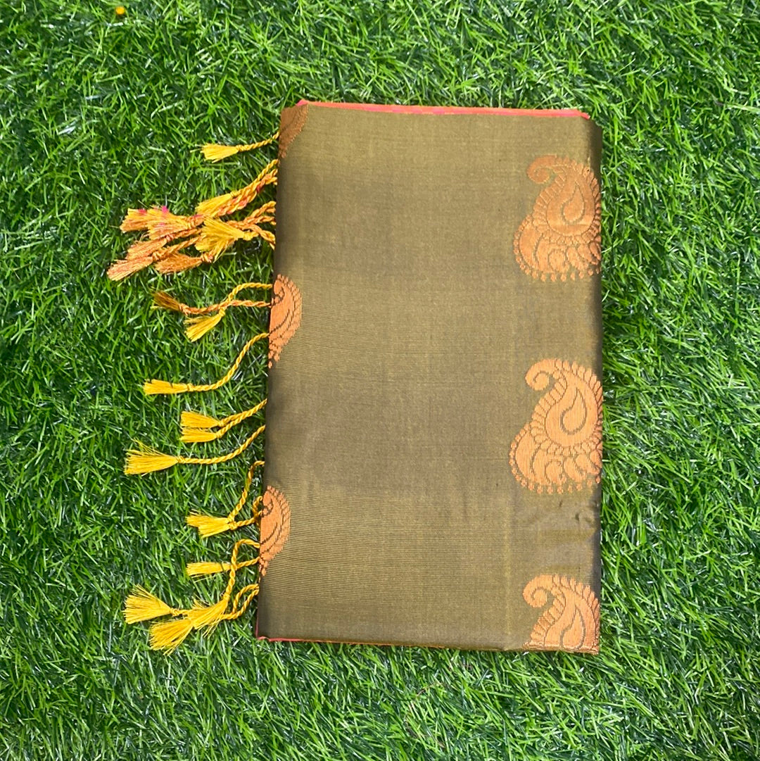Kanjivaram Tissue Border Soft Silk Saree (Mehandi Green and Pink Colour)