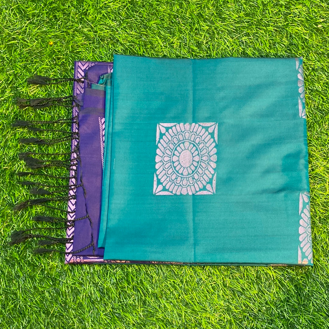 Kanjivaram Tissue Border Soft Silk Sarees (Teal and Navy Blue Colour)