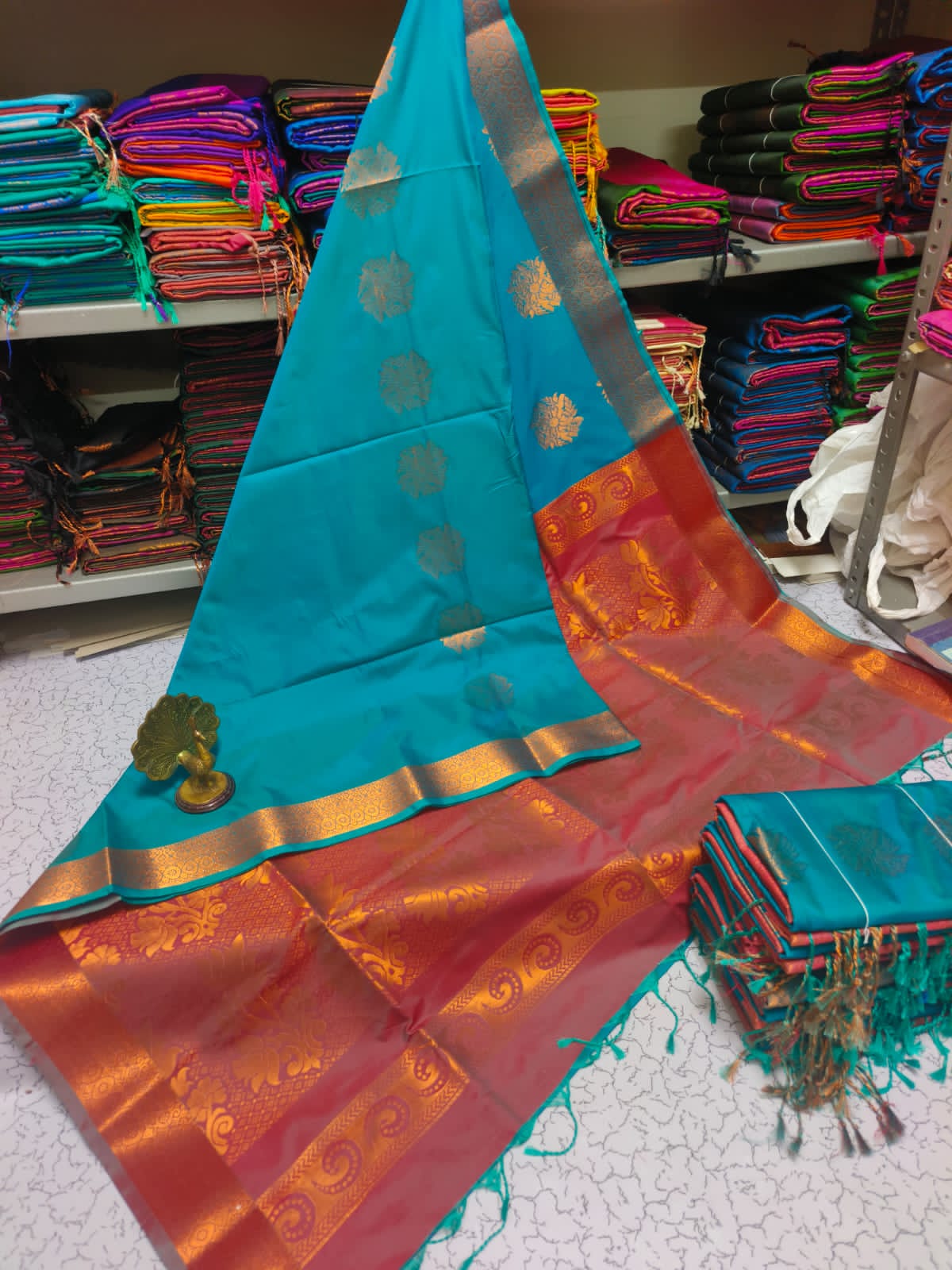 Kanjivaram Tissue Border Soft Silk Sarees (Blue and Brown)