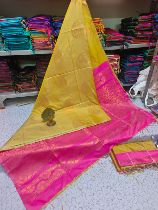 Kanjivaram Tissue Border Soft Silk Sarees (Gold and Pink)