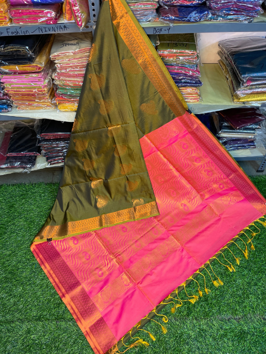 Kanjivaram Tissue Border Soft Silk Saree (Mehandi Green and Pink Colour)