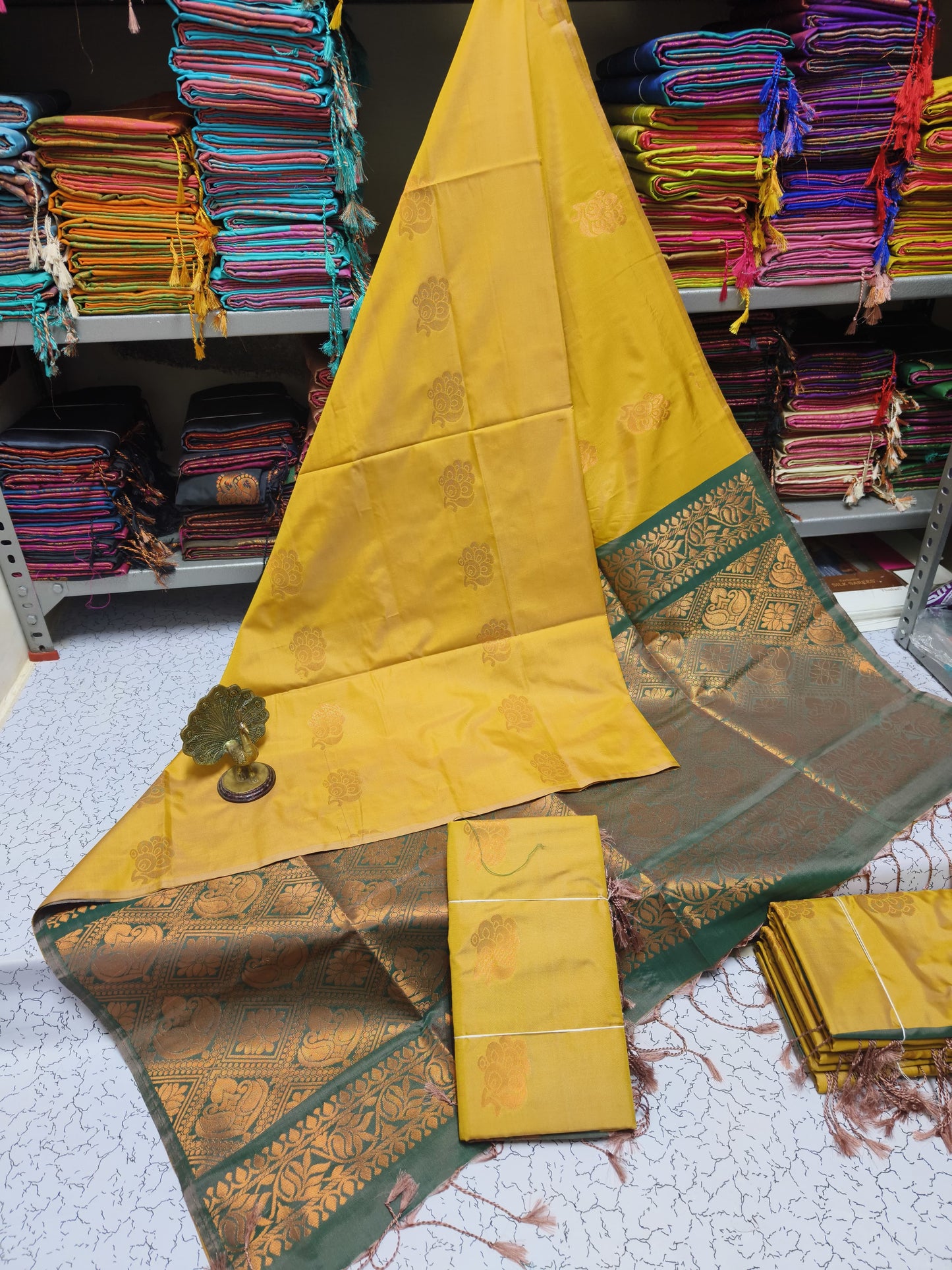 Kanjivaram Tissue Border Soft Silk Sarees (Mustard Yellow and Green)