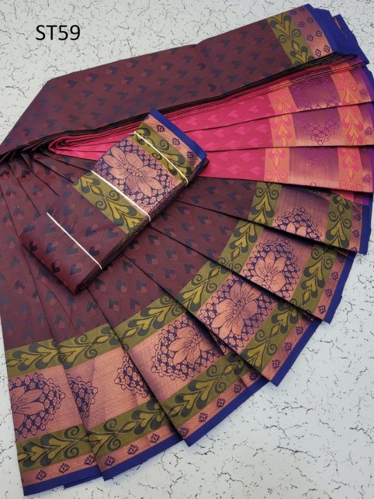 3D embossed silk sarees with contrast pallu (Maroon and Blue)