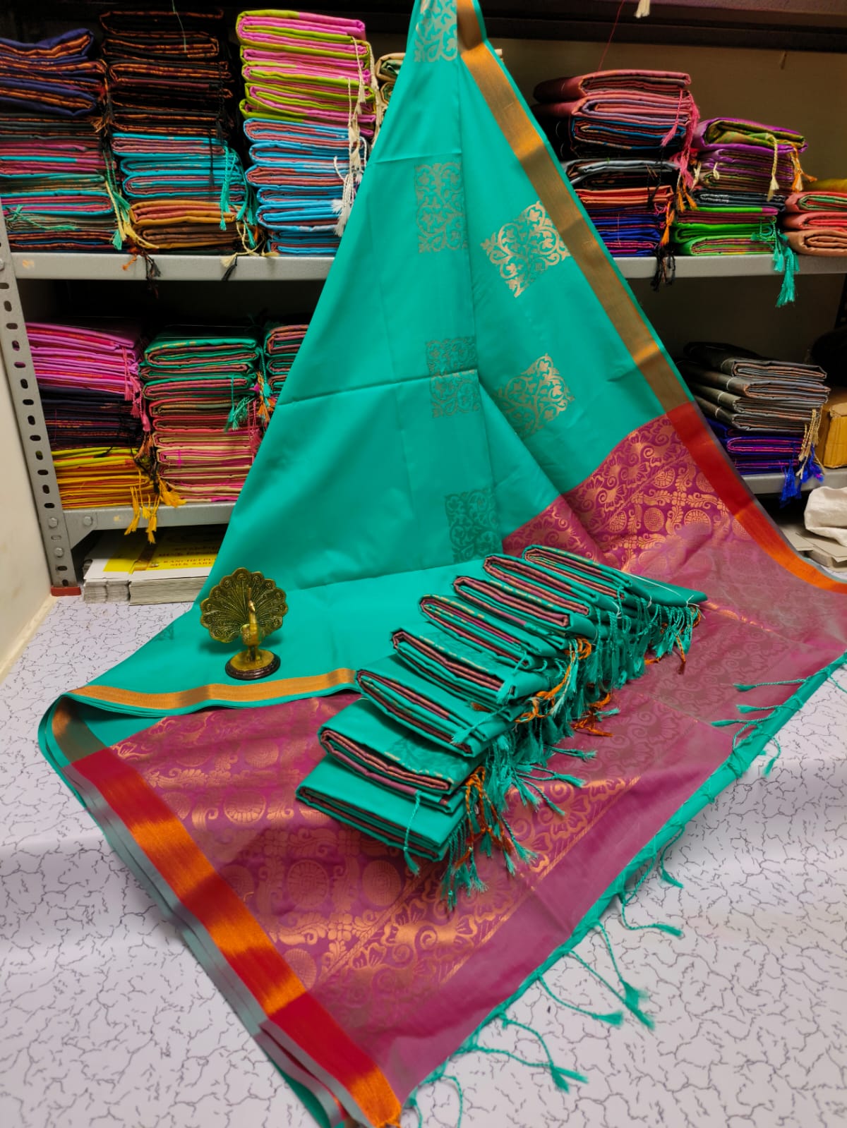 Kanjivaram Tissue Border Soft Silk Sarees (Turquoise Blue and Pink)