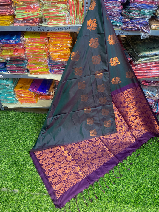 Kanjivaram Tissue Border Soft Silk Saree (Green & Purple)