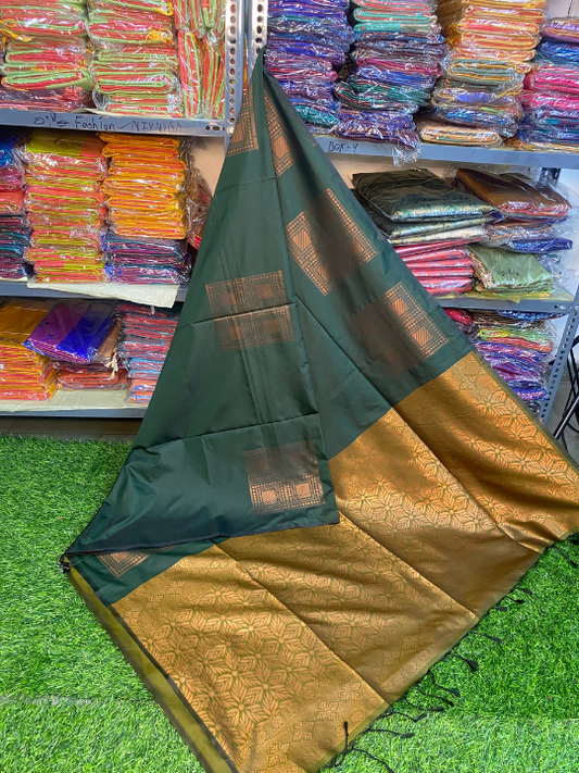 Kanjivaram Tissue Border Soft Silk Saree (Dark Green & Mehndi Green)